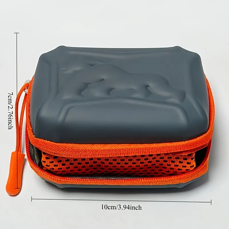 Instant Cooling Towel with Carabiner Case (Ice Effect) - Vue 2