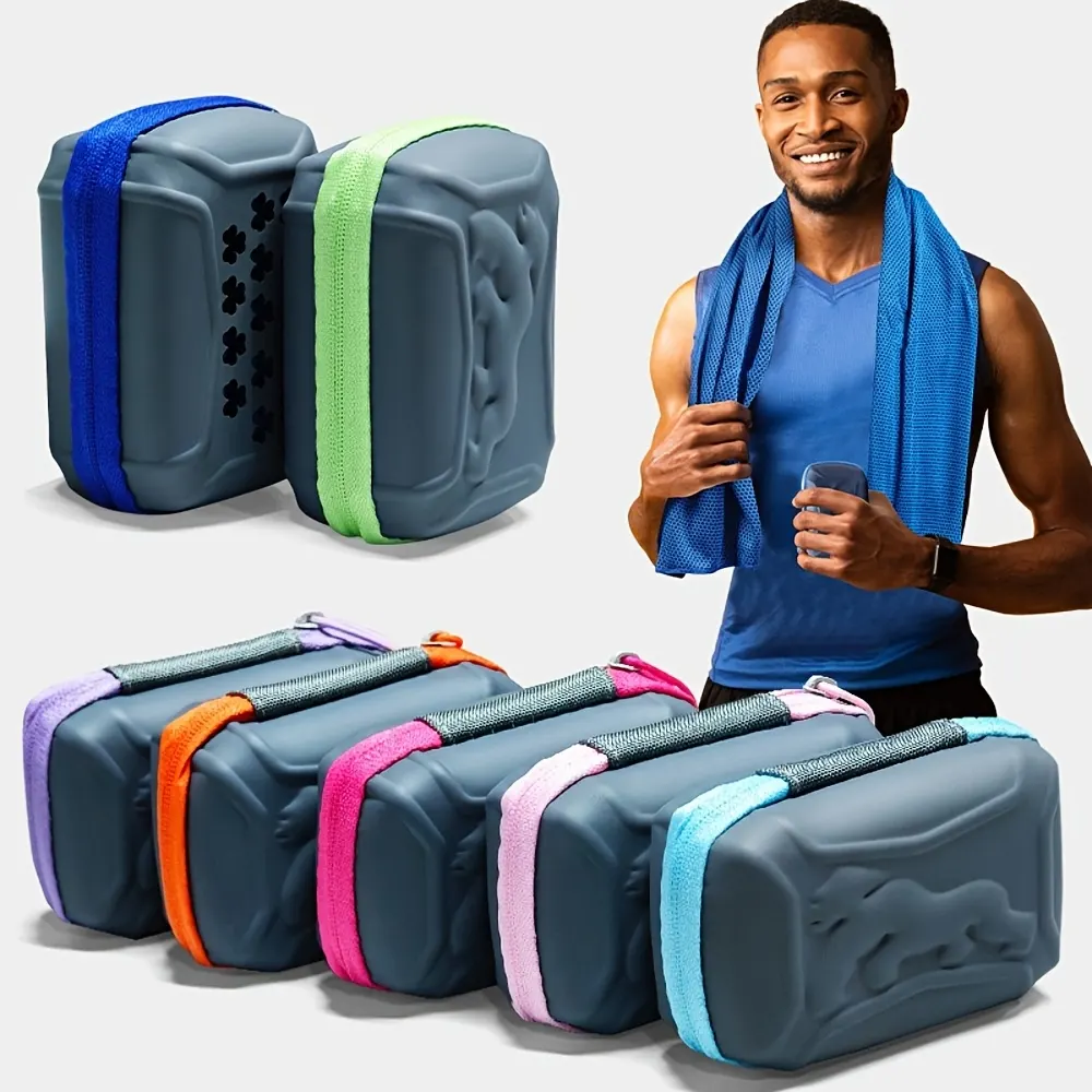 Instant Cooling Towel with Carabiner Case (Ice Effect) - Vue 4