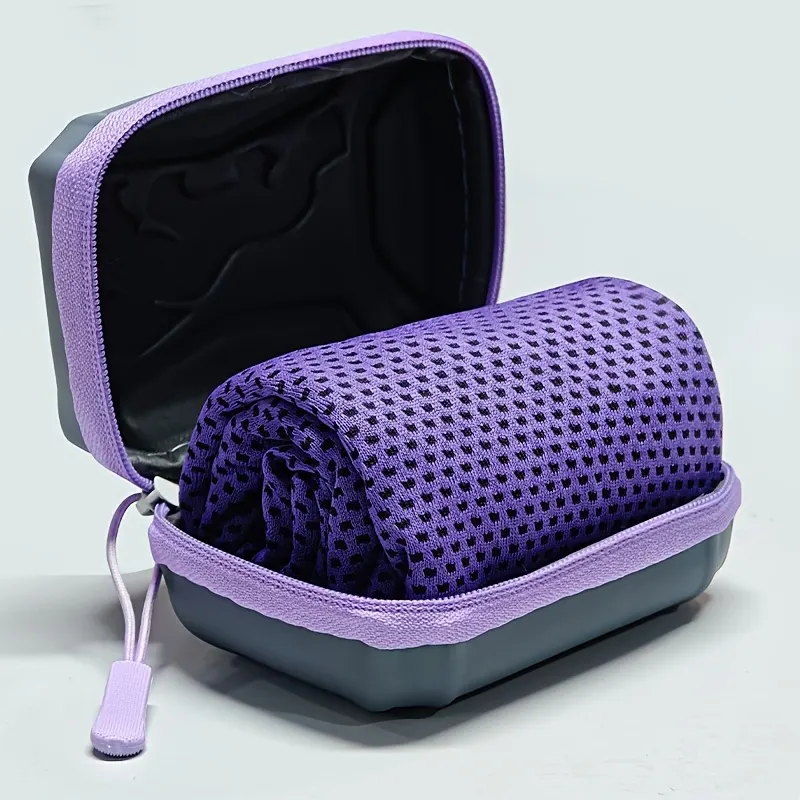 Instant Cooling Towel with Carabiner Case (Ice Effect) - Vue 5