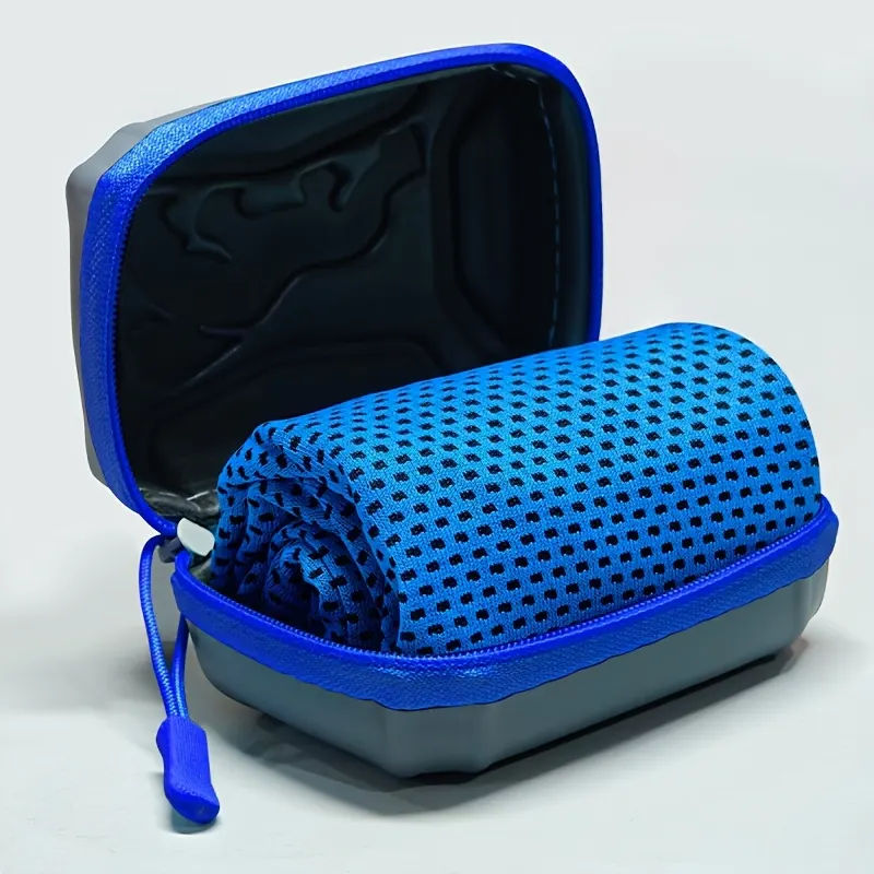 Instant Cooling Towel with Carabiner Case (Ice Effect) - Vue 7