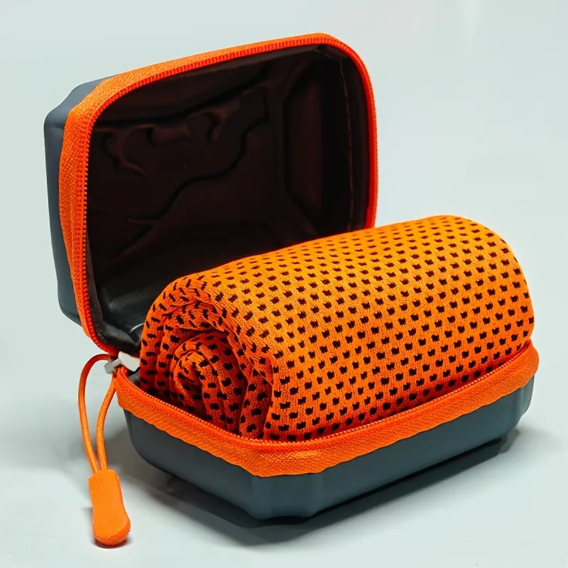 Instant Cooling Towel with Carabiner Case (Ice Effect) - Vue 15