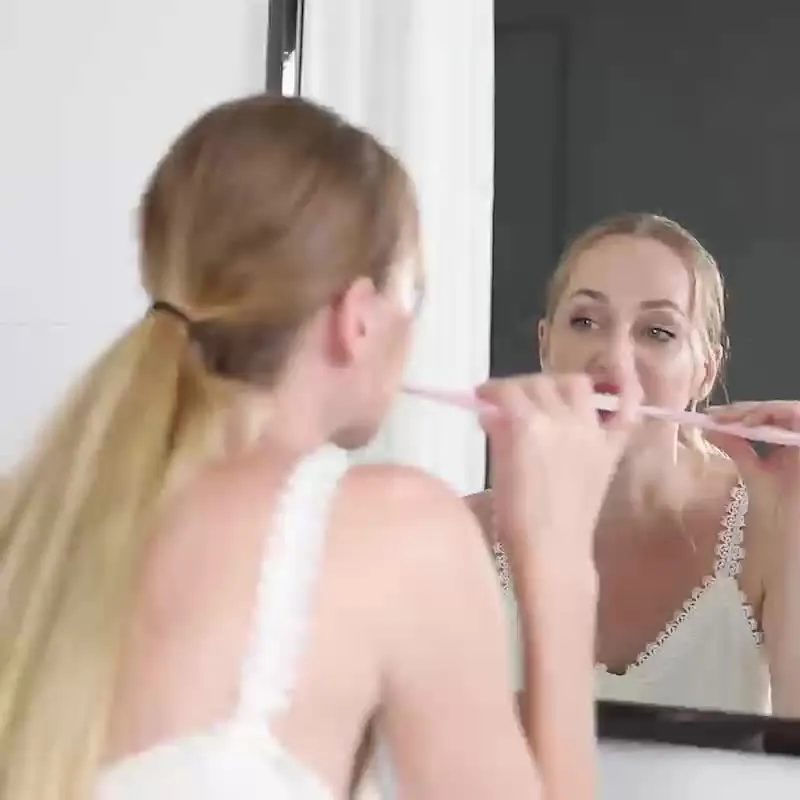 360° U-Shaped Ultrasonic Electric Toothbrush with Blue-Light Whitening - Vue 6