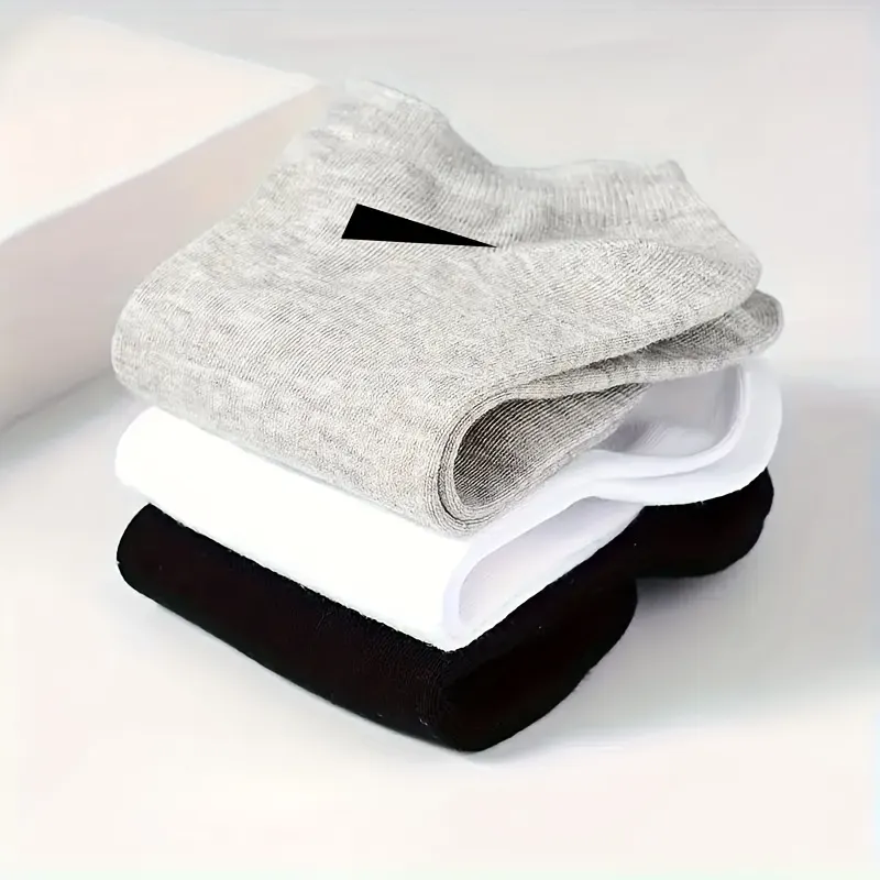 10 Pairs of Ankle Socks – Black, White & Grey - Vue 5