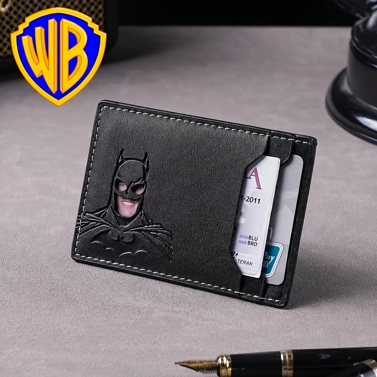 Compact Men's Wallet with Multiple Card Slots - Vue 5