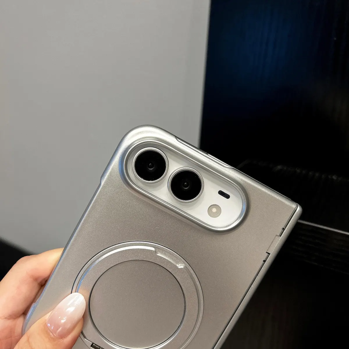 iPhone Fold Matte Case with Magnetic Ring & Rotating Stand, Ultra-Thin - Vue 7
