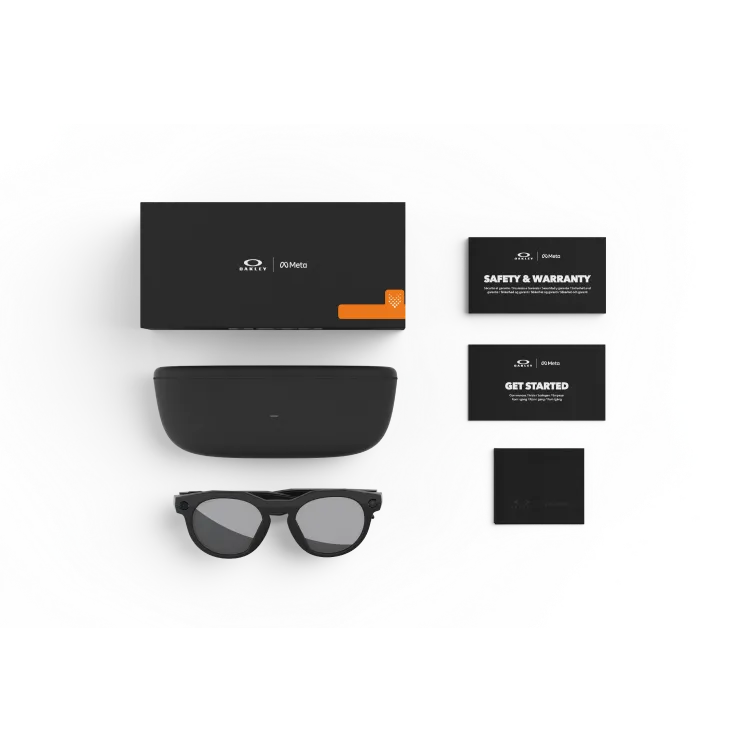 Fournis avec vos lunettes Oakley Meta : étui de chargement Oakley Meta, lunettes IA Oakley Meta et guide de démarrage.