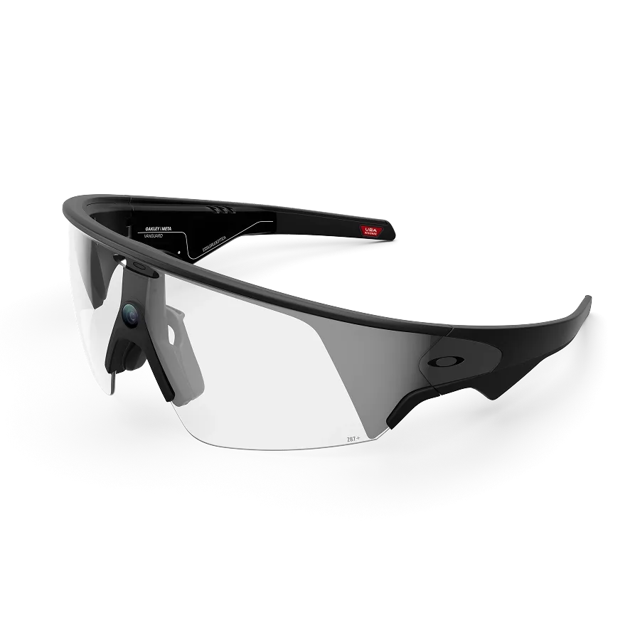 Vue de trois-quarts gauche des lunettes Oakley Meta Vanguard avec monture noire et verres transparents.