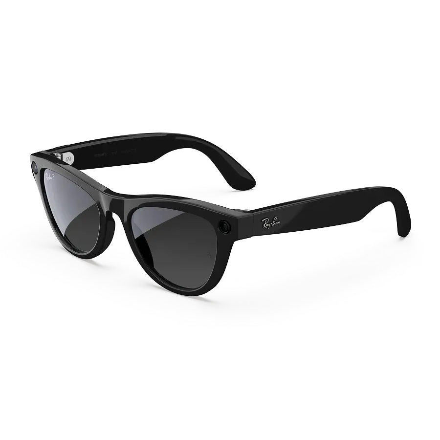 Vue de trois-quarts gauche des lunettes Ray-Ban Meta avec monture Noir Brillant et verres solaires Dégradé Graphite polarisés.